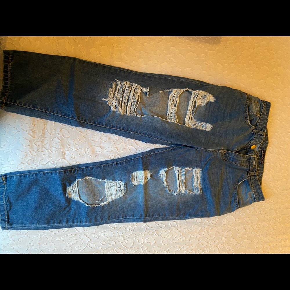 Boyfriend Jeans- Ripped